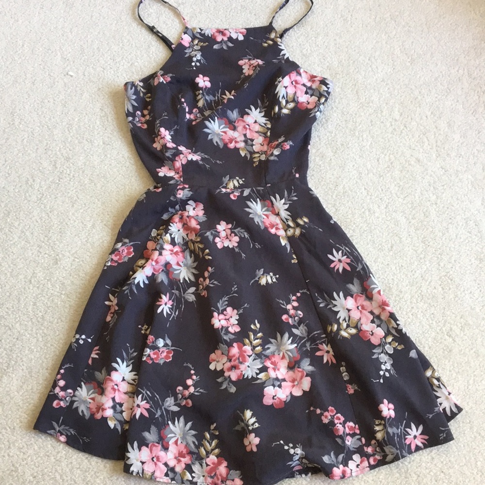 Hollister Grey Flower Print Dress